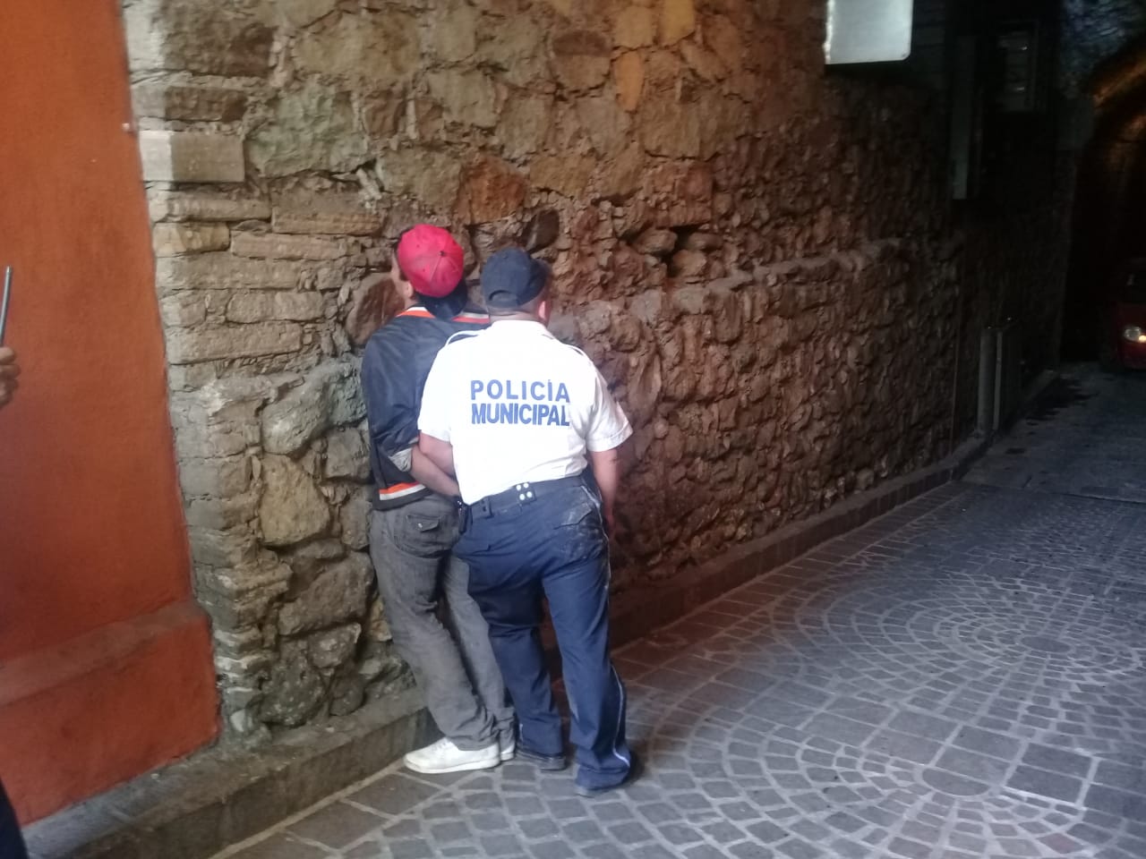 Detienen a supuesto ladrón en la Subterránea