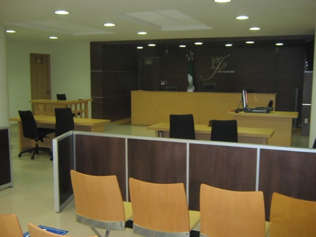 Sentencian a 3 años de prisión por fraude a ex asesor de Landeros