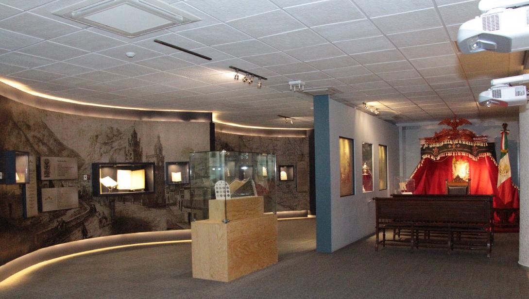 Inauguran exposición por los 195 años del Primer Congreso Constituyente