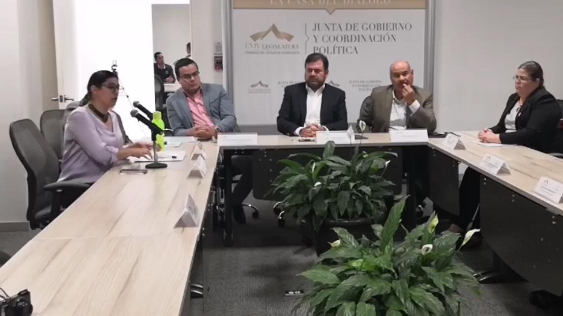 Mesa de trabajo con titulares de seguridad será privada