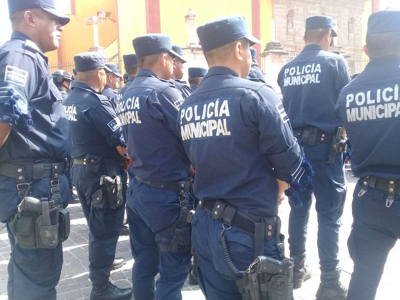 Policías de la capital son mal pagados