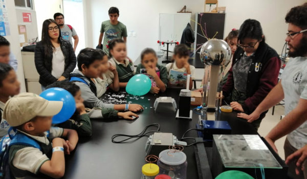 Sede Yuriria UG aplica programa para jóvenes y niños