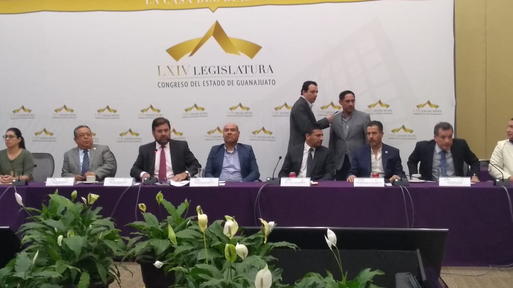 Omiten temas sobre huachicol, golpe de timón y cifras de inseguridad