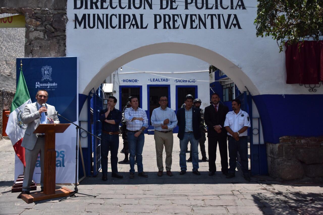 Policía capitalina será la mejor del estado: Navarro