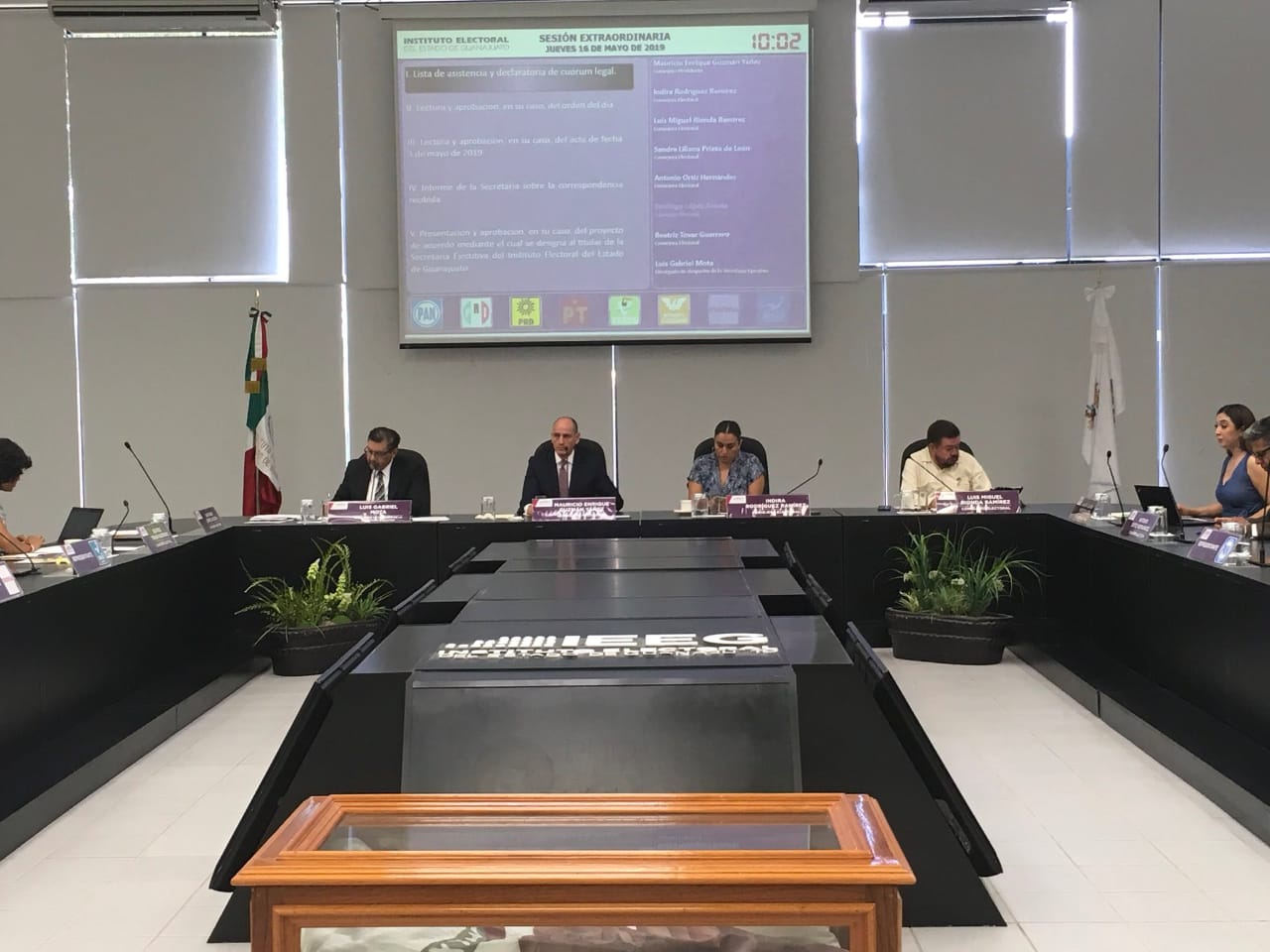 Multan a Morena por casi 70 irregularidades