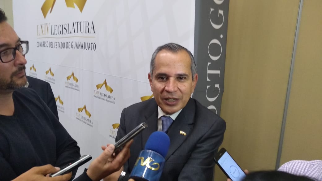 Segunda etapa del distribuidor Santa Fe en pie