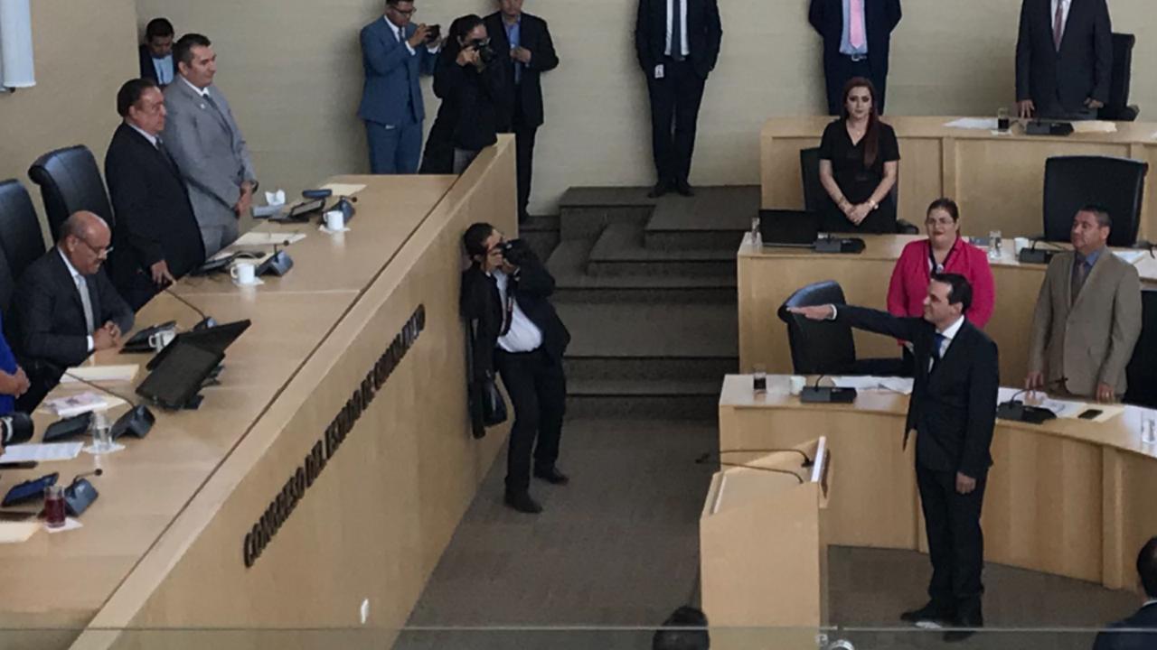 Protesta Lona como consejero del Poder Judicial