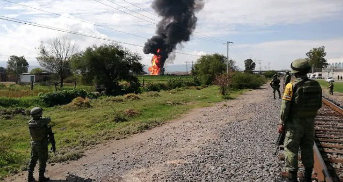 Tres lesionados por explosión en Celaya