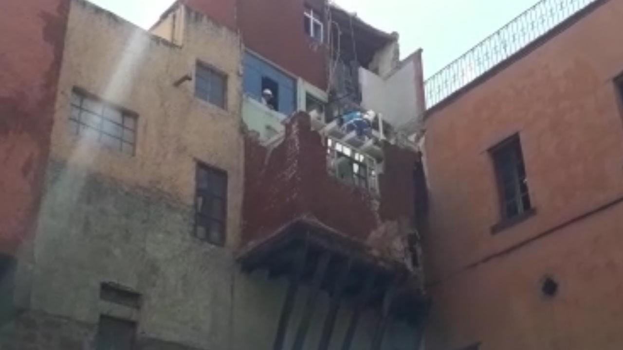 Demuelen casa de la subterránea