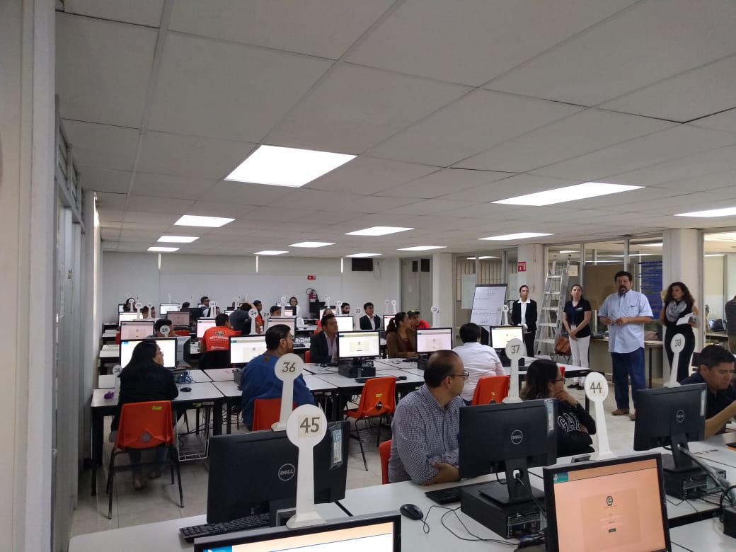 INE realiza exámenes para ocupar plazas profesionales