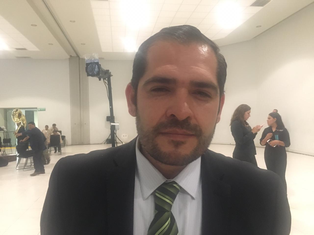 Hay 300 mil dosis de vacunas disponibles