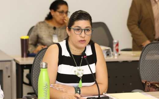 Piden salida de Alvar Cabeza de Vaca