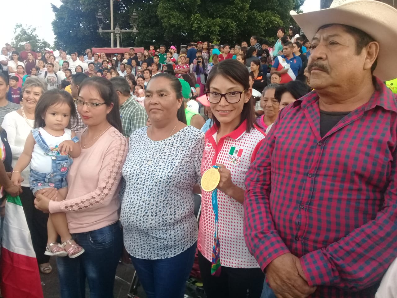 Alienta “Gacela” a jóvenes deportistas