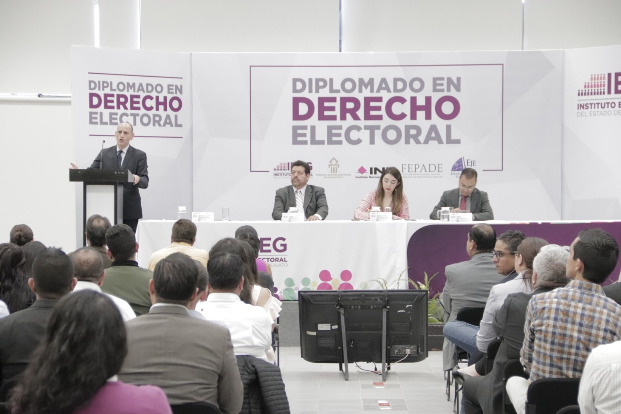 Inicia diplomado en derecho electoral