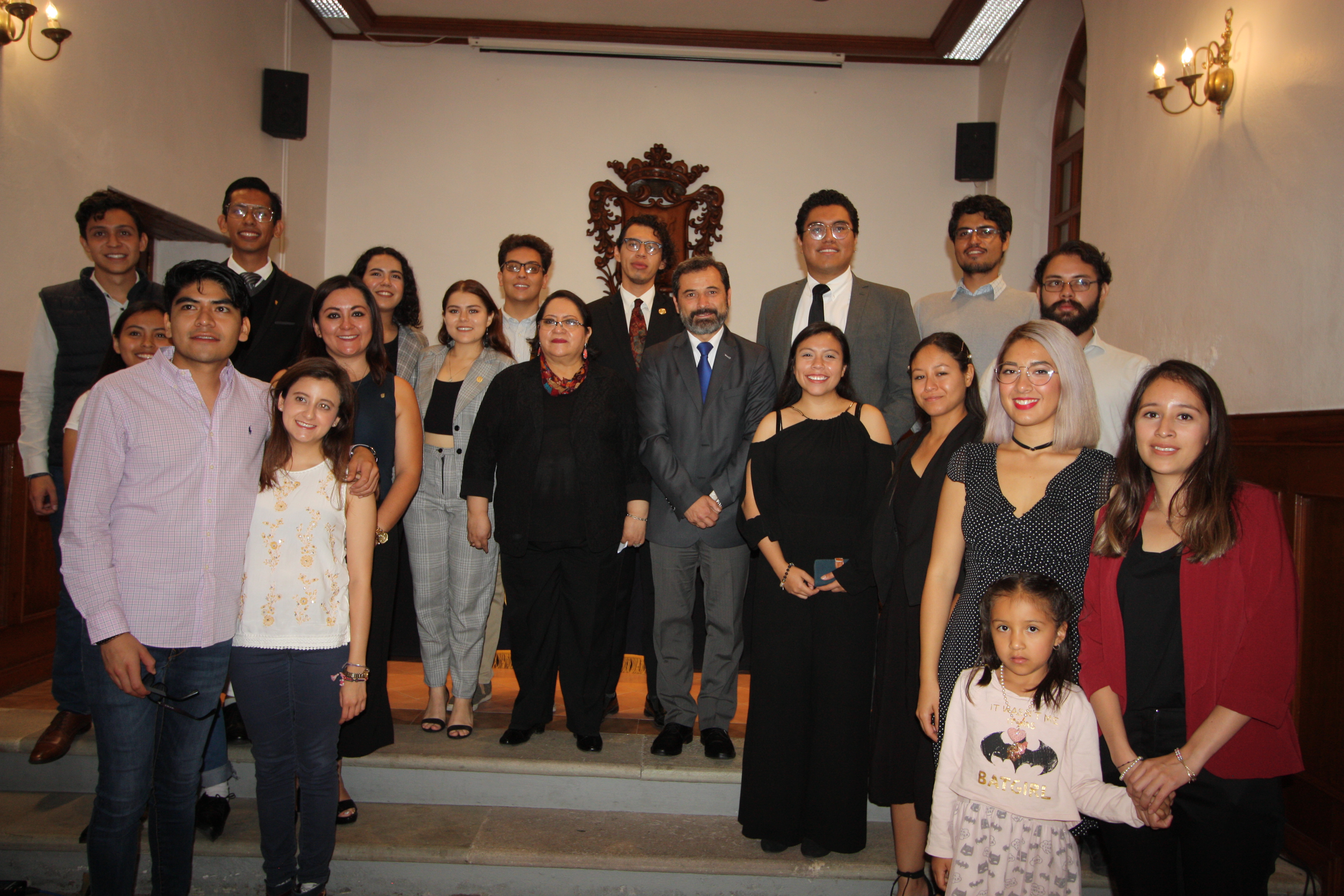 Hay grandes retos para el nuevo equipo de debate de la UG