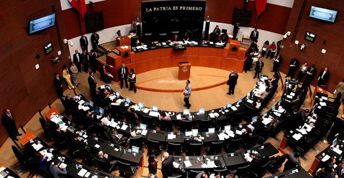 La constitución prohíbe eliminar poderes en los estados