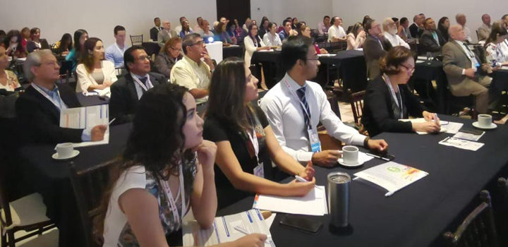 UG actualiza personal de la Red Médica Universitaria