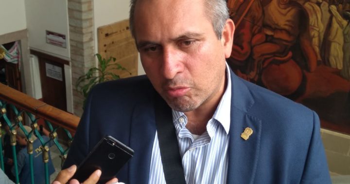 Atrapan a ladrones tras persecución