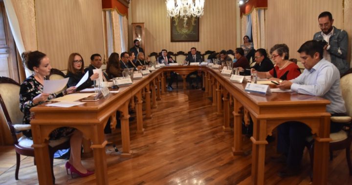Causa molestia visita de Iron Man en la Secretaría de Seguridad