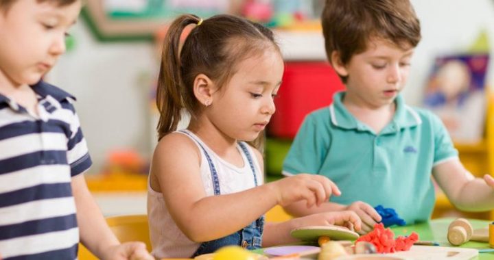 Quieren eliminar discriminación a menores autistas e hiperactivos