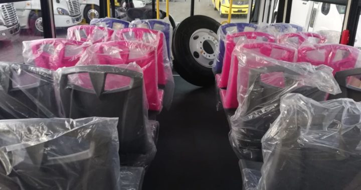 Tienen mujeres ‘lugar rosa’ en el transporte público