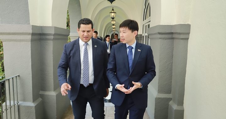 Refuerzan lazos de cooperación Guanajuato y Singapur