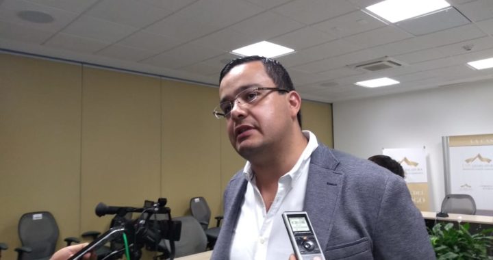 Amaga Prieto con volver a la dirigencia de Morena