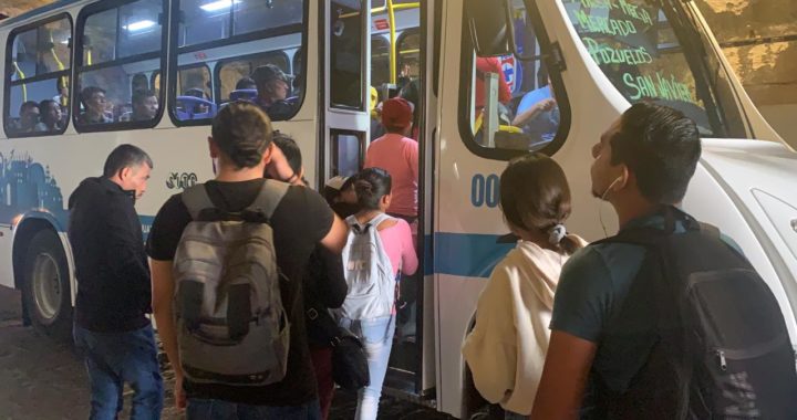 Buscan transportistas otro incremento tarifario