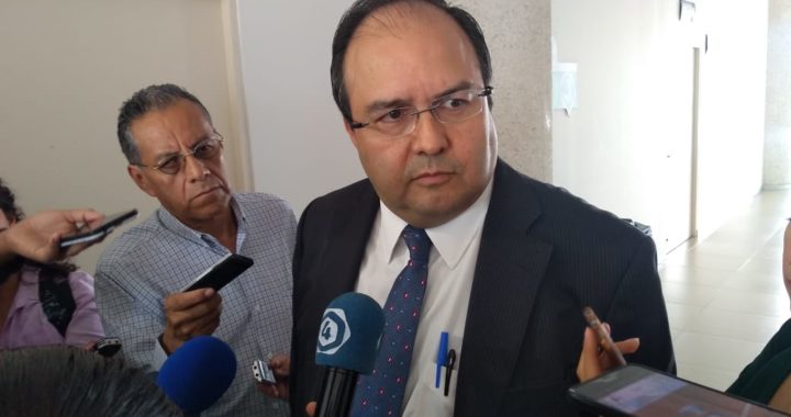 Propuesta de congelar salarios se queda corta