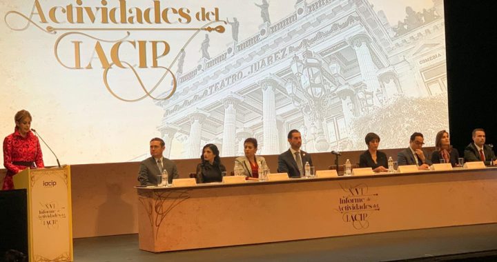 Funcionarios deben cumplir con la transparencia; multan a 16