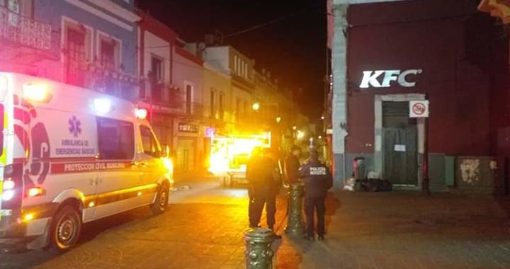 Se incendia KFC en avenida Juárez