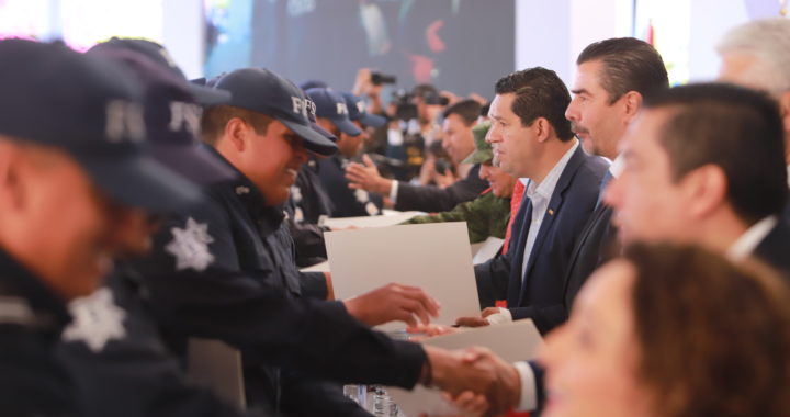 Policías estatales ganarán 20 mil pesos en 2020