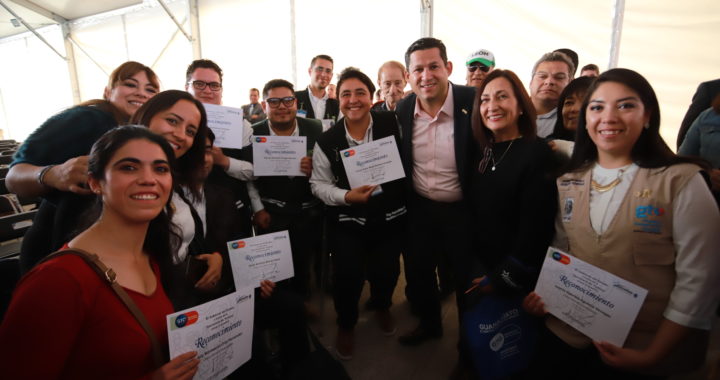 Entregan reconocimientos de Estrella Guanajuato