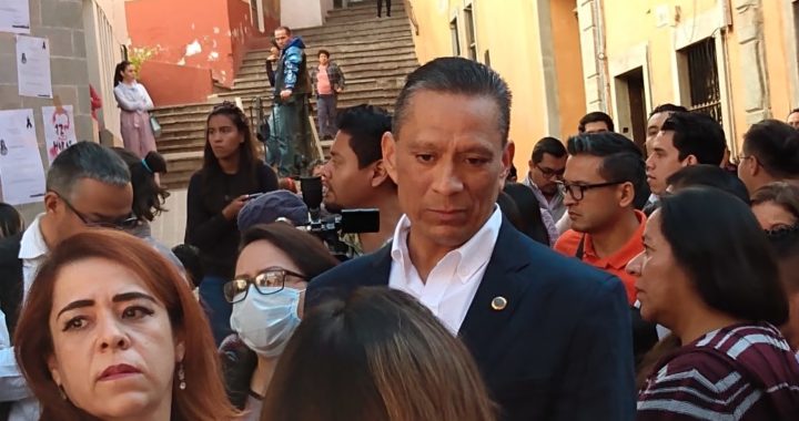 Que cada quien asuma su rol: rector de UG