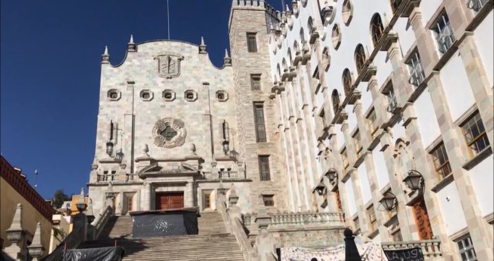 Levantan paro histórico en la UG