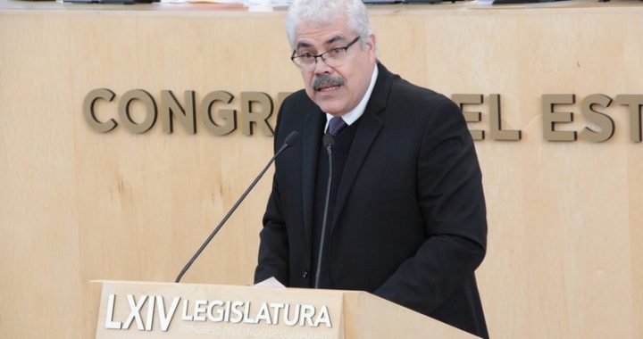 Descubre diputado exhorbitante nomina de ex asesores de Morena