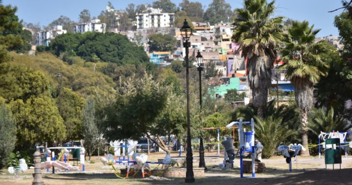 Arrestos y multas para quien dañe mobiliario en Los Pastitos