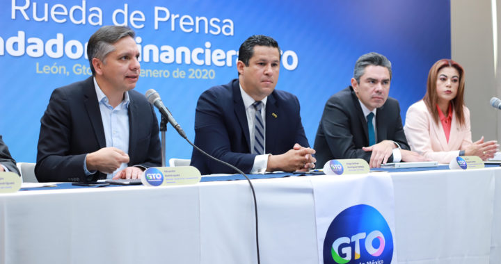 Presenta Ejecutivo nuevo modelo de arrendadora financiera