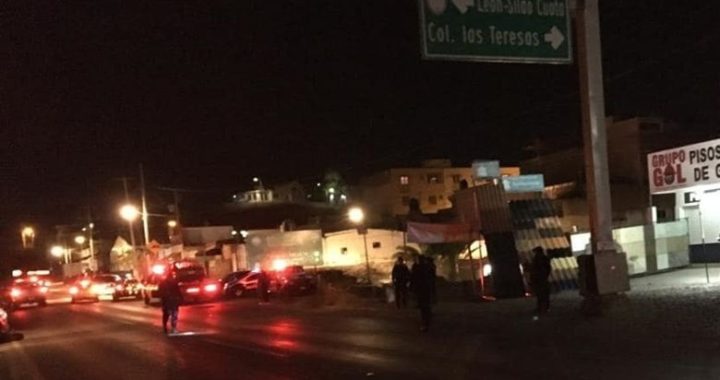 En persecución, jóvenes intentaron chocar una patrulla