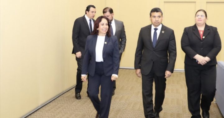 Pedirán cuentas a Zamarripa por omisiones aunque sea en mesa de trabajo