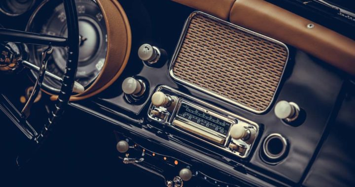 En México la radio se escucha más en el auto*