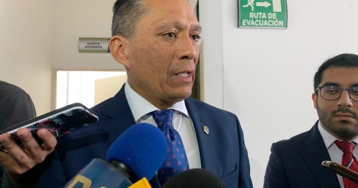 Niega rector de la UG que comisiones sean a modo