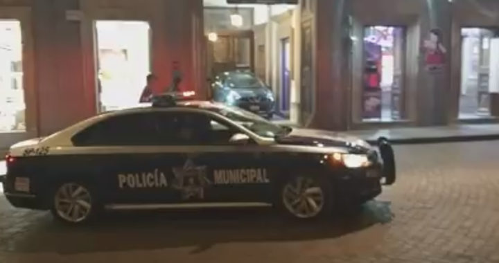 Suena en las calles de la capital, el llamado a permanecer en sus casas