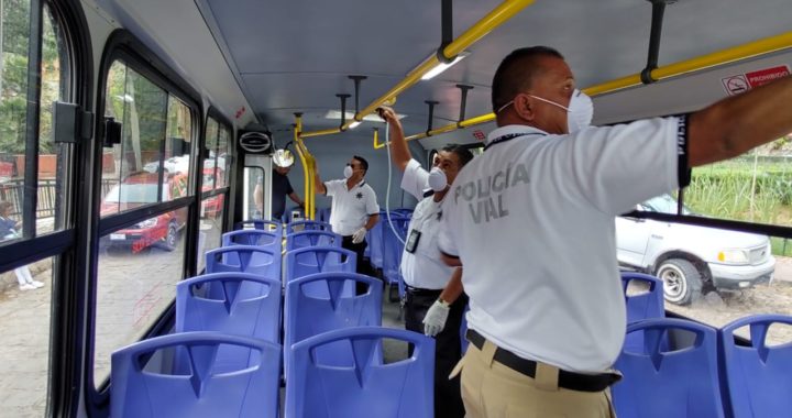 Persiste inconformidad sobre no sancionar a quien no porte cubre bocas en el transporte público