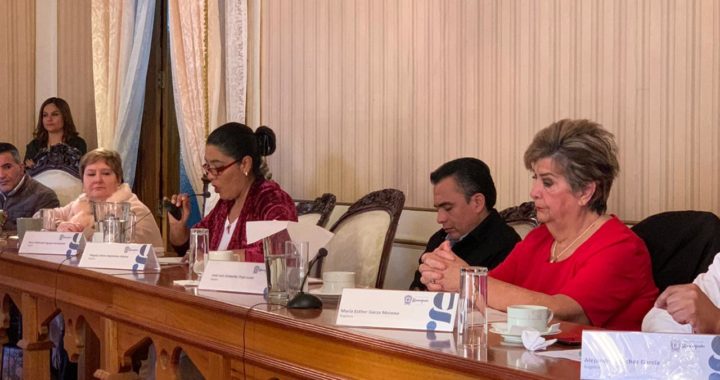 Morena en el Ayuntamiento capitalino se manifiesta en contra del paro 9 de marzo
