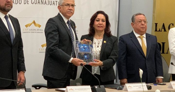 Recibe Congreso local el segundo informe de gobierno
