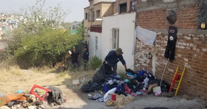 Desmantelan dos bancos de basura en la zona sur de la capital