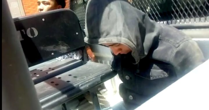 Vecinos del Manantial detiene a dos ladrones