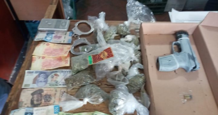 Se quedan sin vacaciones por portar arma hechiza