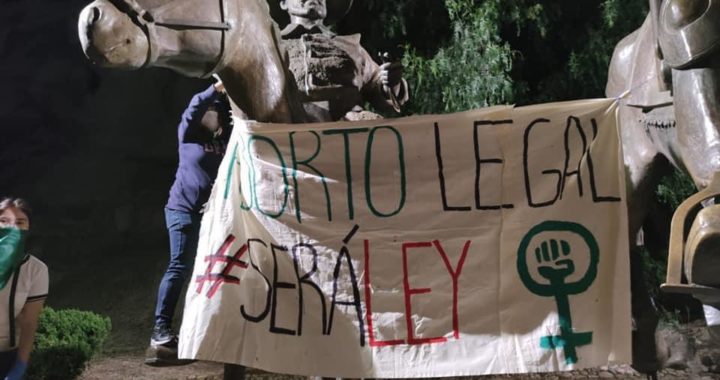 Tras maratónico debate, archivan legalizar el aborto en Guanajuato